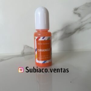 Liquido anaranjado