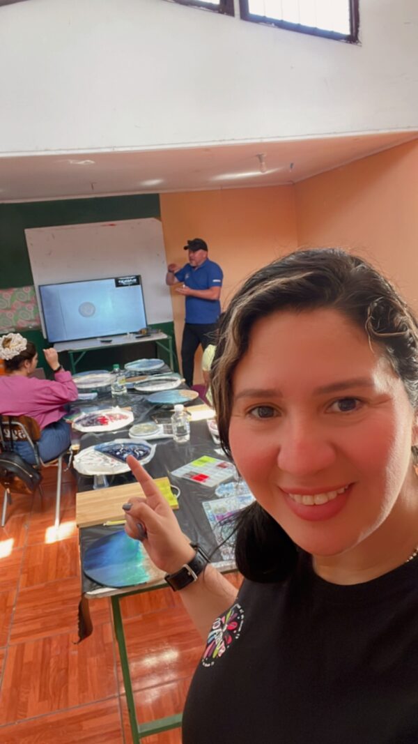 Capacitación en Resina Epoxica - Imagen 7